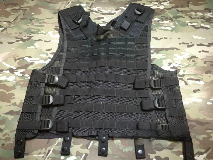 Replika kamizelki taktycznej M – Outdoor Adventure Vest recenzja i cena